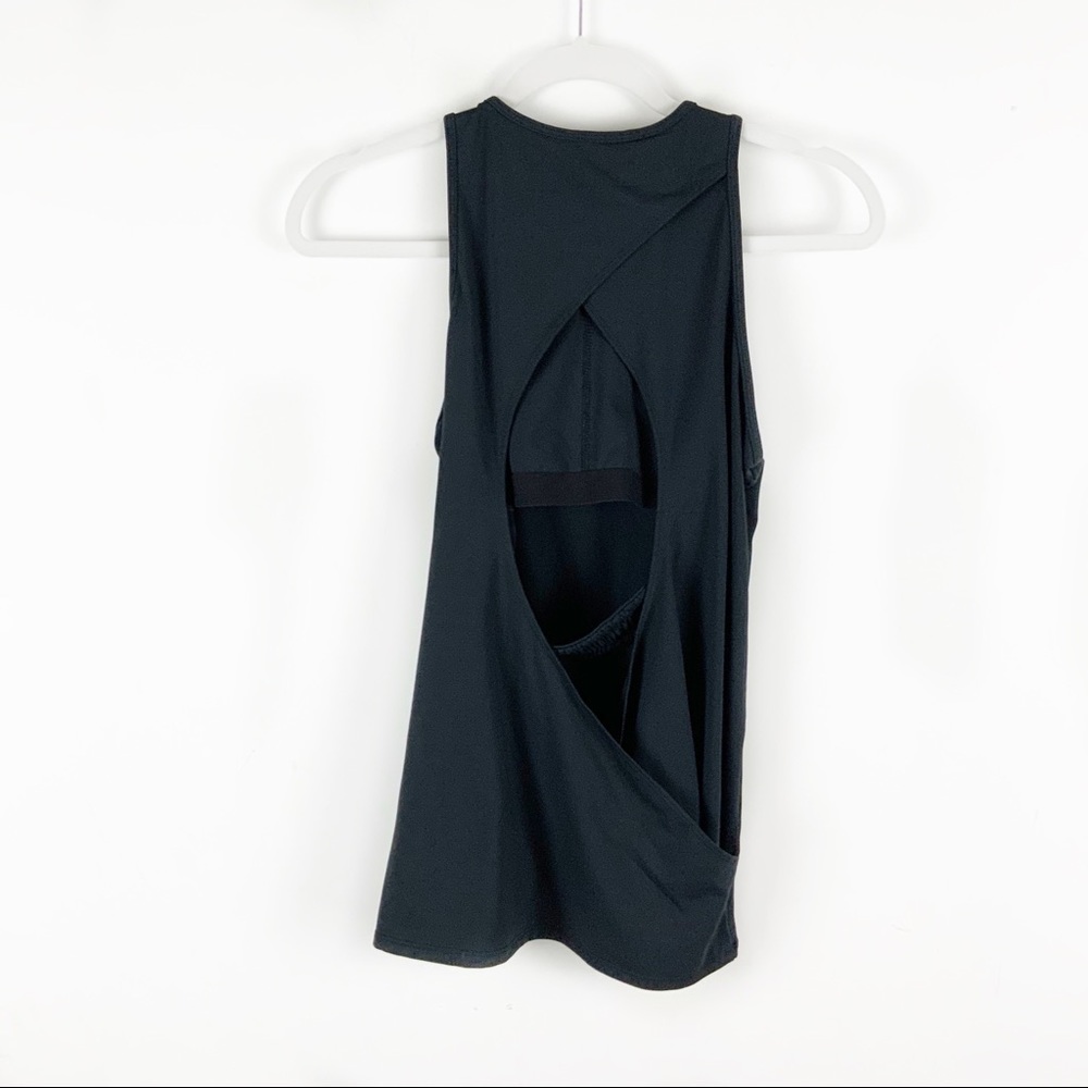 Fabletics Work Out Tank With Open Back - Picture 3 of 3